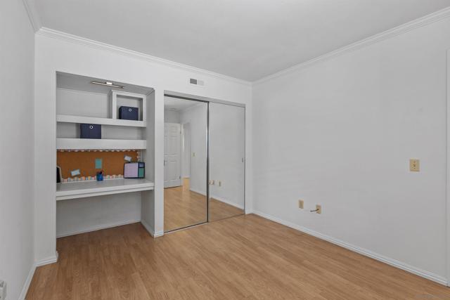 9530 Whellock Way, San Diego CA: https://media.crmls.org/mediaz/9800b819-be01-443a-be68-d3bbbf681e4b.jpg