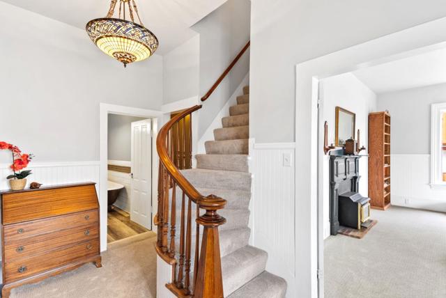 148 Mason Street, Santa Cruz CA: https://media.crmls.org/mediaz/9800e070-cfaa-4200-b90e-5e8c72d55f08.jpg