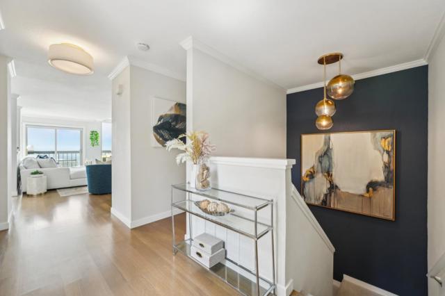 415 Roberts Road, Pacifica CA: https://media.crmls.org/mediaz/9800fa70-3365-475c-b6eb-c791b789e920.jpg