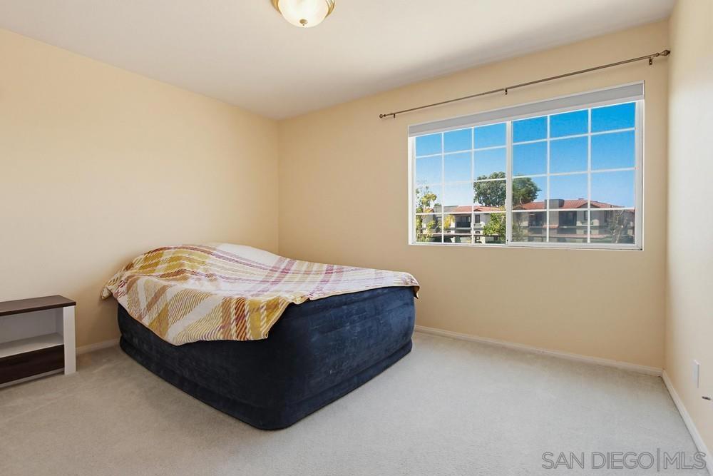 https://media.crmls.org/mediaz/9801bcb4-5496-4ac5-ae15-16a271eff862.jpg?preset=X-Large