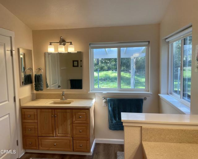 29331 Albion Ridge Road, Albion CA: https://media.crmls.org/mediaz/9801f933-afcd-4c1f-80fa-92fcb656fb44.jpg