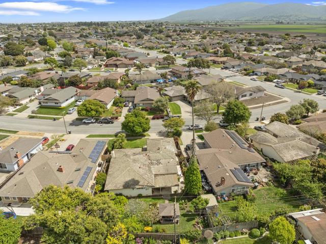 1052 San Simeon Drive, Salinas CA: https://media.crmls.org/mediaz/980269f3-2335-45f7-892c-8acba9e9247c.jpg