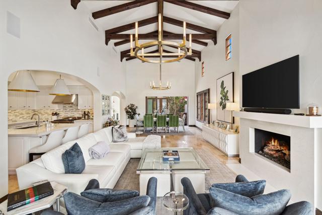 52345 Via Castile, La Quinta CA: https://media.crmls.org/mediaz/980425b1-bd1d-4778-91d3-9542cb079a52.jpg