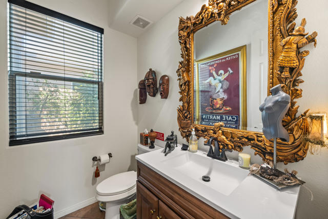 7 Chopin Court, Rancho Mirage CA: https://media.crmls.org/mediaz/9804661a-a435-405e-bd99-e5a792843b2a.jpg