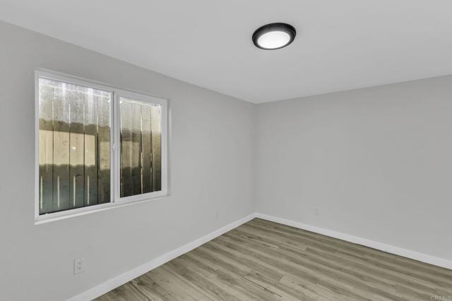 Detail Gallery Image 10 of 14 For 2029 E Ave, National City,  CA 91950 - 2 Beds | 1 Baths