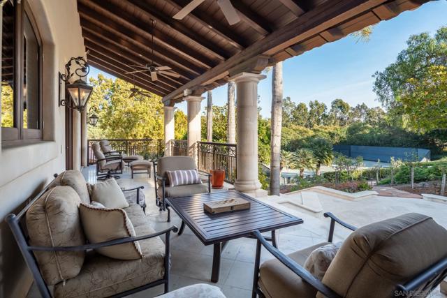 17535 Los Morros, Rancho Santa Fe CA: https://media.crmls.org/mediaz/980548e2-36f0-44b5-8484-64c7b624363b.jpg