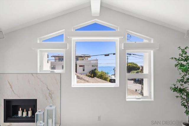3960 Garfield St., Carlsbad CA: https://media.crmls.org/mediaz/9805e310-3654-4b81-9370-3b22f59f171c.jpg