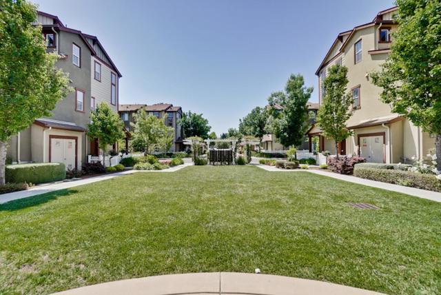 203 Peppermint Tree Terrace, Sunnyvale CA: https://media.crmls.org/mediaz/9806630d-2b70-425f-bd85-e29afb8d87bc.jpg