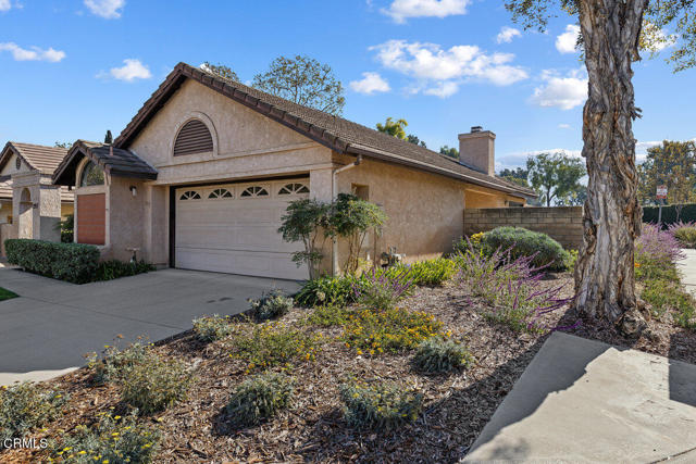 Detail Gallery Image 5 of 38 For 297 Estancia Pl, Camarillo,  CA 93012 - 2 Beds | 2 Baths