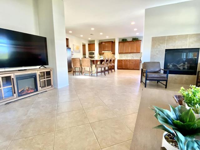 83282 Wagon Road, Indio CA: https://media.crmls.org/mediaz/9806a8eb-63ae-4b7c-a742-c80aad81909d.jpg