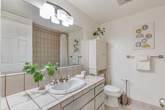 17120 Viewcrest Lane, Morgan Hill CA: https://media.crmls.org/mediaz/9806dbff-96c3-4eed-b395-3a9c5b5e6cf2.jpg