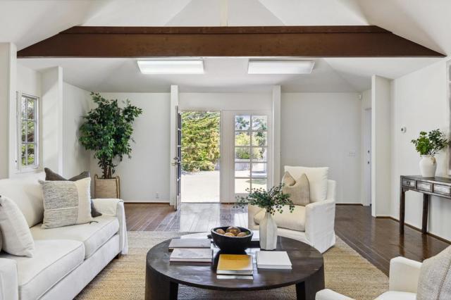 401 San Bernabe Drive, Monterey CA: https://media.crmls.org/mediaz/98070e9e-7b4e-4554-b9b9-f20973668bce.jpg