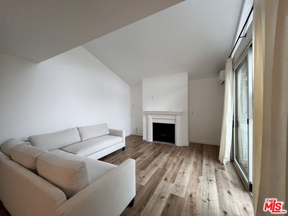 MLS #25615927 image #5