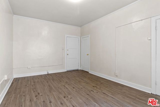 223 N Breed Street, Los Angeles CA: https://media.crmls.org/mediaz/98078bfe-de88-46d4-bfb2-4d9acda51e88.jpg