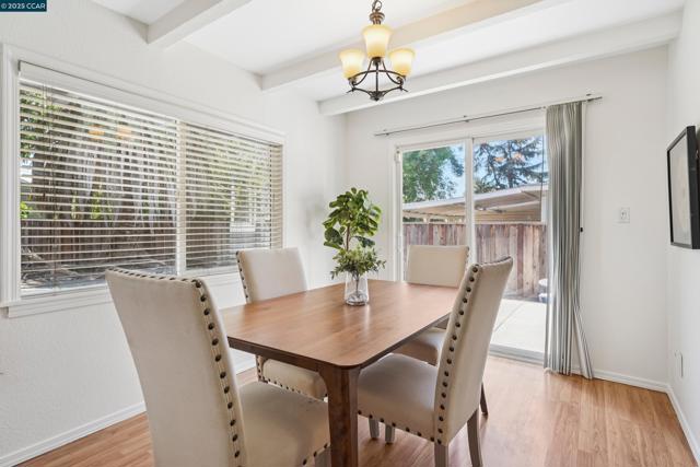 2838 Loma Vista Ave, Concord CA: https://media.crmls.org/mediaz/98079fe4-84e3-41c4-8a4f-addfd8c0726c.jpg