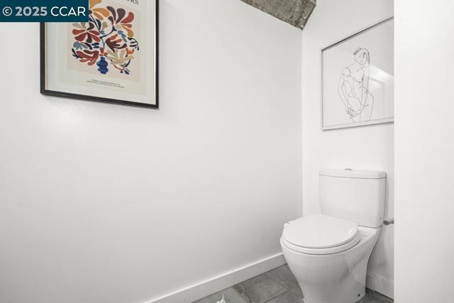 1201 Pine St, Oakland CA: https://media.crmls.org/mediaz/980860ec-d596-40e1-851c-6d2e34abf5c6.jpg