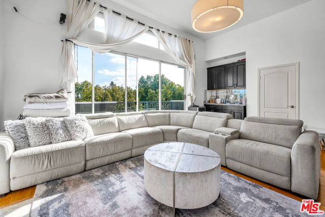 1481 S Shenandoah Street, Los Angeles CA: https://media.crmls.org/mediaz/980869f2-b28d-43df-86d6-ede153486dc8.jpg