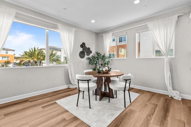 Detail Gallery Image 21 of 72 For 1856 Focus Dr, Chula Vista,  CA 91915 - 4 Beds | 3/1 Baths