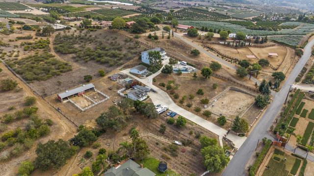 Detail Gallery Image 7 of 75 For 31959 via Ararat Dr, Bonsall,  CA 92003 - 8 Beds | 5/2 Baths