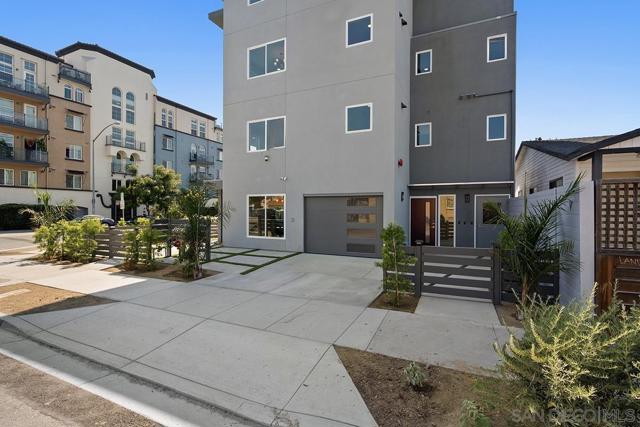 4004 Ohio st #4, San Diego CA: https://media.crmls.org/mediaz/98096164-c2b0-442d-bc84-56f6bc9b069b.jpg