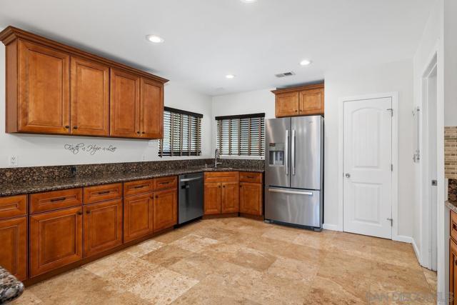 10620 Garden Way, Spring Valley CA: https://media.crmls.org/mediaz/980a89ef-e26b-4f17-b712-effa265bb774.jpg