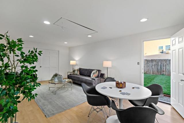 516 Cleveland Street, Redwood City CA: https://media.crmls.org/mediaz/980af4d0-eb0a-4cd6-a923-84675eb3c408.jpg