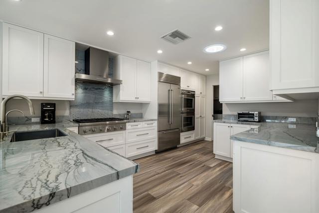 314 Forest Hills Drive, Rancho Mirage CA: https://media.crmls.org/mediaz/980b3834-d591-44de-ab01-540d52400812.jpg