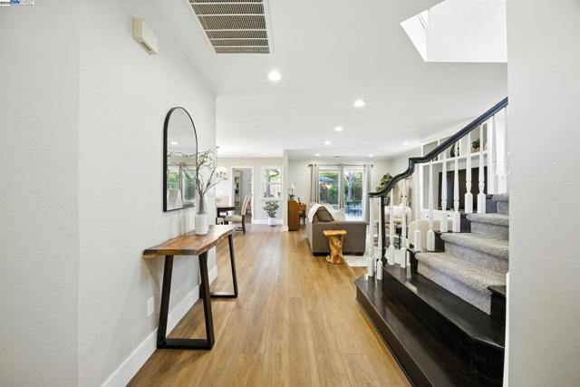 3841 Kamp Dr, Pleasanton CA: https://media.crmls.org/mediaz/980ba058-78cb-4997-a00d-c665b3ff11fb.jpg