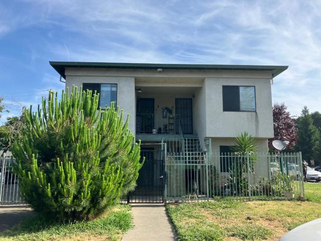 2125 Oakmont Way, West Sacramento CA: https://media.crmls.org/mediaz/980bb18f-3a8b-4e7b-80c2-0650c1341555.jpg