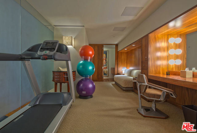 470 Layton Way, Los Angeles CA: https://media.crmls.org/mediaz/980c6398-6a3b-483c-8ebe-af8ab6c9a781.jpg