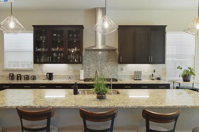 2595 Garden Farms Ave, Lathrop CA: https://media.crmls.org/mediaz/980dbea3-d039-4cd3-bbeb-539f2b2dc9b0.jpg