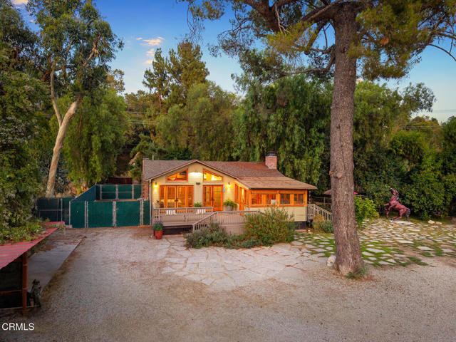 307 San Pascual Avenue, South Pasadena CA: https://media.crmls.org/mediaz/980e32df-aa13-43c2-81fc-512d34082d72.jpg