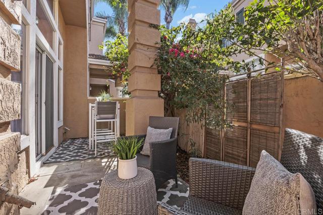Detail Gallery Image 28 of 42 For 7122 Calabria Ct #E,  San Diego,  CA 92122 - 3 Beds | 2/1 Baths