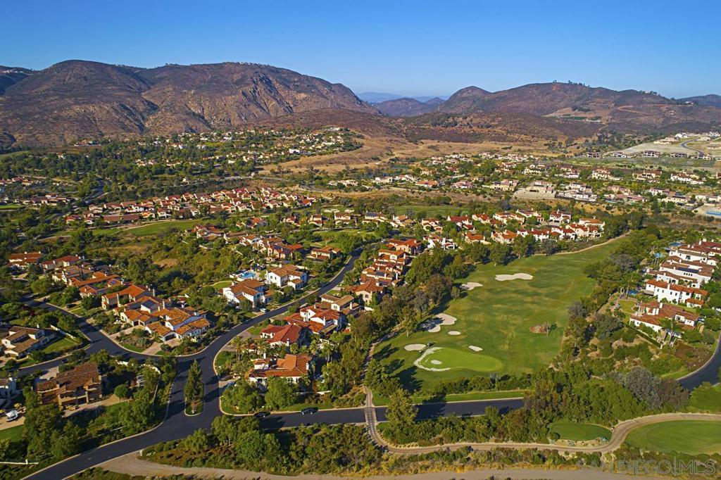 MLS #250030585SD img 14