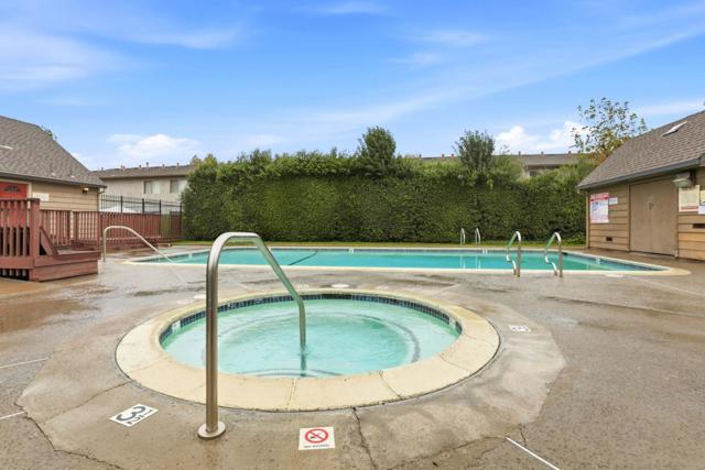 251 Gibson Drive, Hollister CA: https://media.crmls.org/mediaz/981126b1-c7a1-4ef6-b0ef-80c6ec248a01.jpg