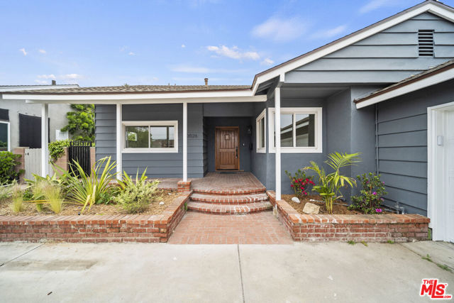 10026 Mclennan Avenue photo 2