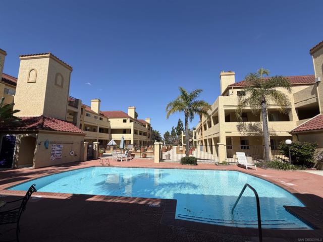 2057 Burton St, San Diego CA: https://media.crmls.org/mediaz/98136049-53cf-4ad4-a729-f4da4ccdd527.jpg
