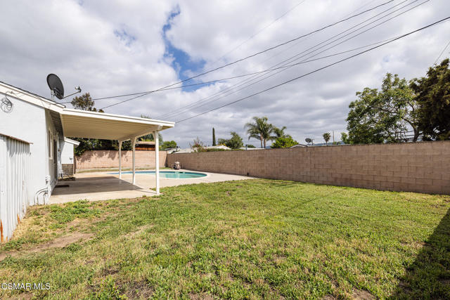 1620 Spence Street, Simi Valley CA: https://media.crmls.org/mediaz/98136687-6e11-4bd2-a65d-1878b2078748.jpg