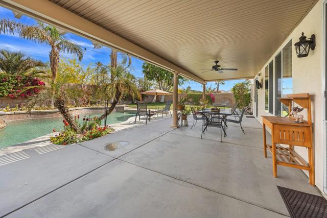 79976 Castille Drive, La Quinta CA: https://media.crmls.org/mediaz/98145b0b-4e66-4e7c-8434-8fc0b7ac80c8.jpg
