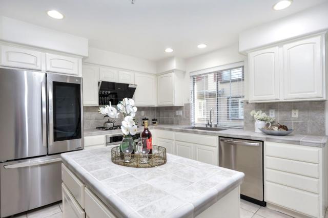 3111 White Riesling Place, San Jose CA: https://media.crmls.org/mediaz/9814e8f6-fc98-4c1c-a030-f6952747ff75.jpg