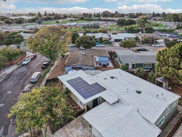 24282 Willimet Way, Hayward CA: https://media.crmls.org/mediaz/98151606-d388-4d2c-aaec-9cd0846ece1d.jpg