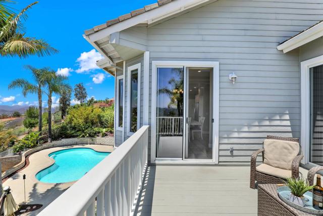 17342 Tam O Shanter Dr, Poway CA: https://media.crmls.org/mediaz/98152057-91ca-4723-8f30-28657d279d40.jpg