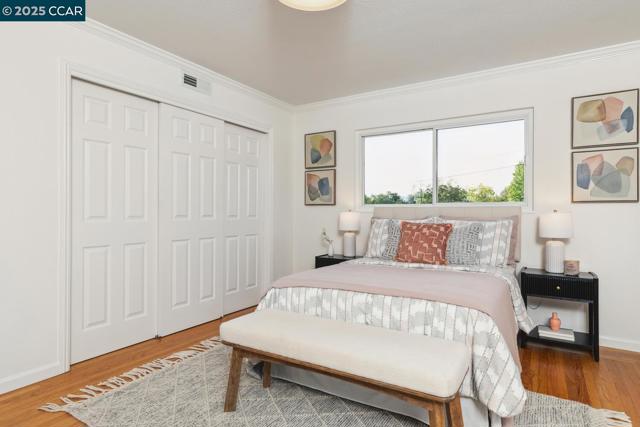 1100 Hillcrest Dr, Lafayette CA: https://media.crmls.org/mediaz/98153c58-79a3-4c47-a6bb-f3ea38188702.jpg