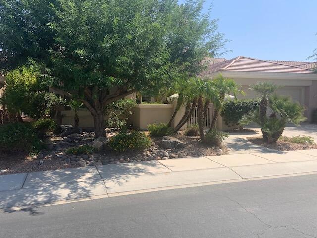 78337 Gray Hawk Drive, Palm Desert CA: https://media.crmls.org/mediaz/98157acf-f7e5-47ba-9a38-ff63250effb1.jpg
