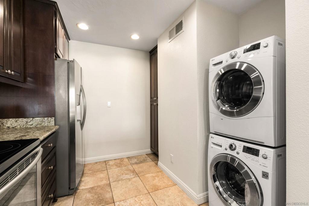 3825 Centre - photo 8