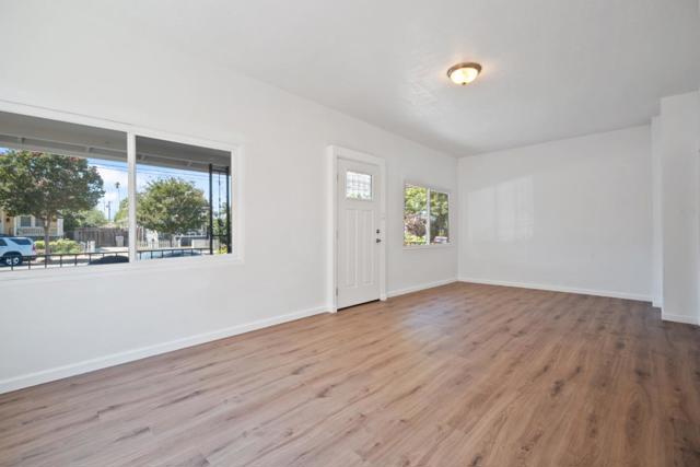 334 N 15th Street, San Jose CA: https://media.crmls.org/mediaz/98176eec-aee8-4cfd-be3c-34be5c0e7e67.jpg