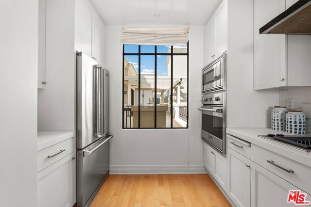 11847 Gorham Avenue, Los Angeles CA: https://media.crmls.org/mediaz/981806ca-3f06-4523-b36e-5f71b93e96d7.jpg