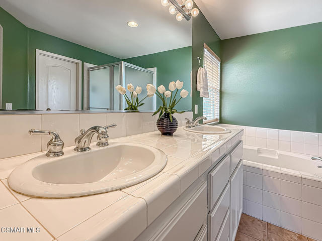 2511 Aurora Lane, Simi Valley CA: https://media.crmls.org/mediaz/981947be-bc63-4f31-a673-8af5e1c0bad7.jpg