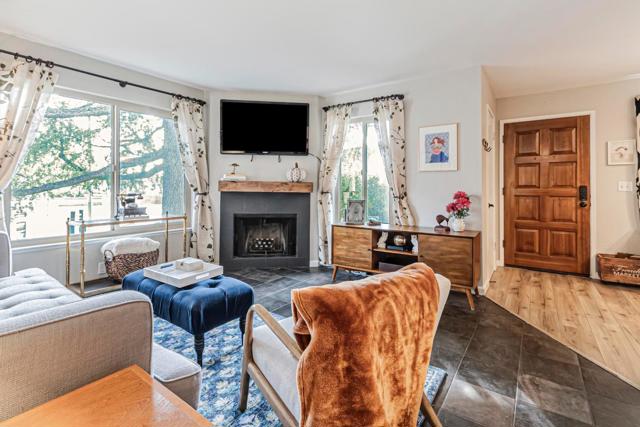 2857 S Bascom Avenue, Campbell CA: https://media.crmls.org/mediaz/981a2f2f-b6cc-48de-819c-1ba84858313e.jpg