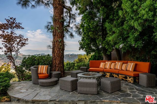 Drew Fenton | 2238 Stradella Road Los Angeles CA | MLS: 7146922